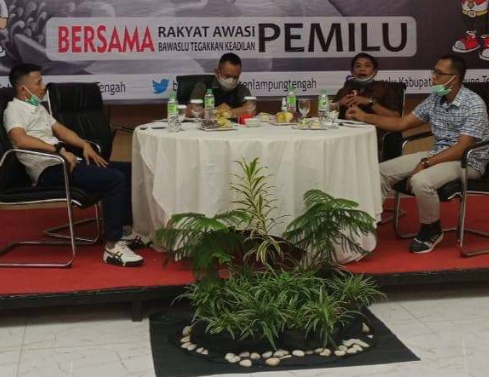 BEM STIS Darusy Syafa’ah Lampung Tengah Ikuti Diskusi Bawaslu